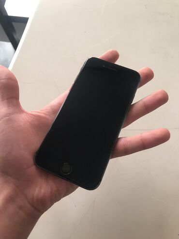 Apple iPhone: IPhone 8, 64 GB, Space Gray, Zəmanət, Barmaq izi, Simsiz şarj