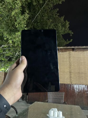 samsug a24: Tablet ideal vəziyyətdədir heç bir problemi yoxdur. Qutusu ilə