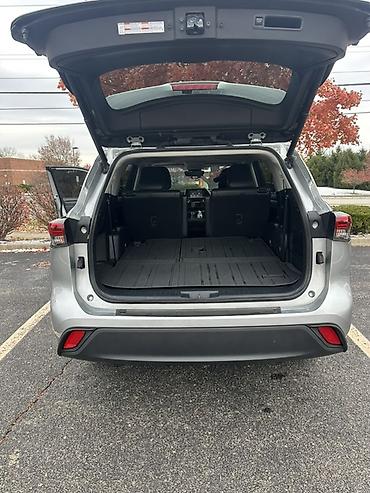 Toyota: Toyota Highlander: 2022 г., Гибрид, Кроссовер — 12