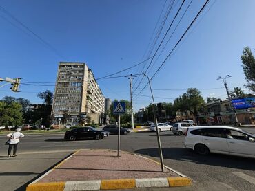 манас квартиры: 3 комнаты, 70 м², Индивидуалка, 9 этаж, Евроремонт