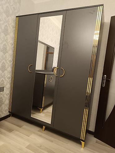 Dolablar: Yeni, 3 qapılı, Güzgülü, Rəngli, Açılan, Düz dolab — 3