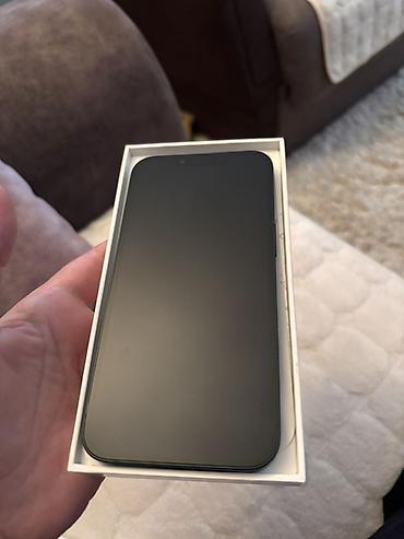 Apple iPhone: Apple iPhone 13 – crna boja 128gb - Ekran: 6.1" Super Retina XDR — 1