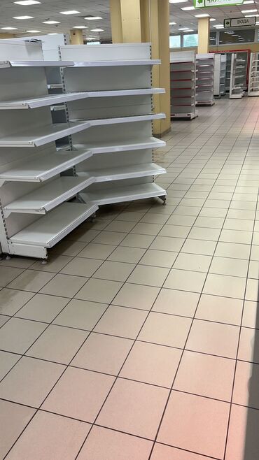 Витрины: Витрины, стеллажи, полки торговые металлические б/у, полка магазинная — 31