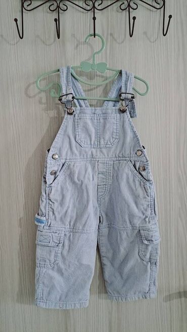 komplet pantalone i kosulja: Jeans with suspenders, 86