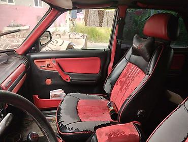 vaz 2107 qiymeti: GAZ Volga 3110, qara rəng, sedan kuzov. Xüsusiyyətlər: - Klassik xrom — 7