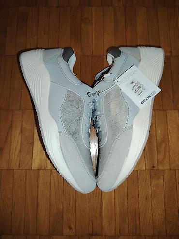 kappa m: Geox Respira ženske patike – svetlosive/metallic srebrne Ug 24,5 - — 2