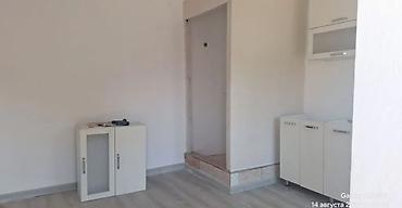 flat osh: Квартира берилет.2 комната. Ичинде душ бар.Кухонный бар.Жылуу — 4