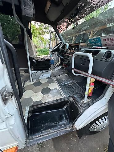 Mercedes-Benz: Mercedes-Benz Спринтер: 2002 г., 2.2 л, Механика, Дизель, Бус — 3