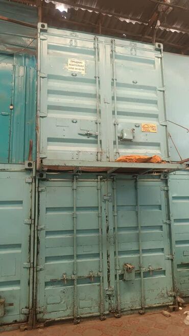 аренда помещения на ошском рынке: Продаю Торговый контейнер, Дордой рынок, 40 тонн, С оборудованием