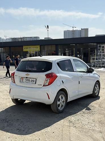 Chevrolet: Chevrolet Spark: 2018 г., 1 л, Вариатор, Бензин, Хэтчбэк — 6