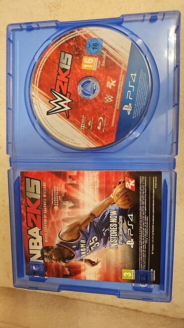 PS4 (Sony Playstation 4): Sony PlayStation 4 (PS4) oyun konsolu Xüsusiyyətlər: - Model: PS4 — 7