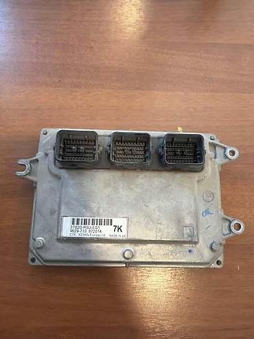 gps tracker za auto cena: KOMPJUTER MOTORA (ECU) ZA HONDA CIVIC - 37820RSJE01 | Kompjuter — 1