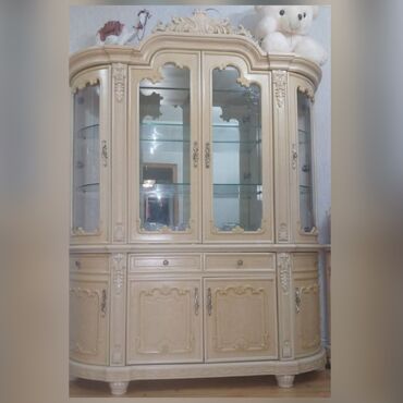 Кухонные гарнитуры: Б/у, Распашной, Прямой шкаф, Горка