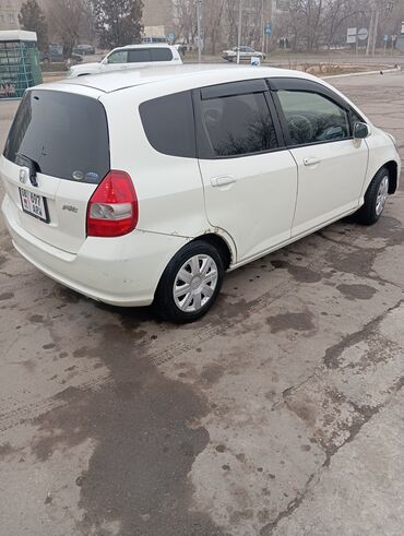 минивен продаю: Honda Fit: 2003 г., 1.3 л, Вариатор, Бензин, Хэтчбэк