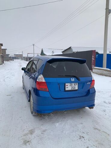 машина шкода рапид: Honda Fit: 2004 г., 1.5 л, Вариатор, Бензин, Седан