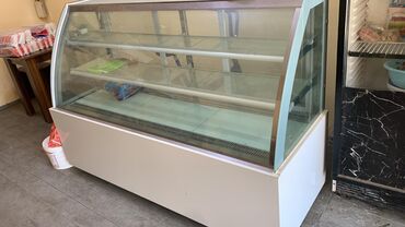 Digər restoran, kafe avadanlığı: Kafe/restoran üçün avadanlıqlar paketi Tərkib: - Vitrin soyuducu — 3