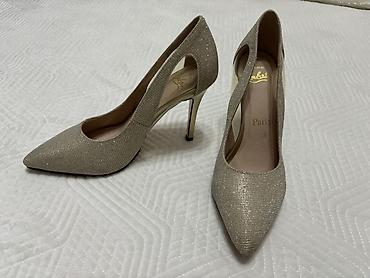 каблуки купить: Туфли, 38, Steve Madden, Б/у, цвет - Золотой, Самовывоз — 1