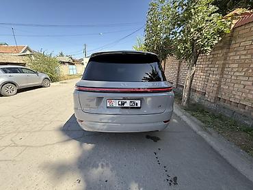 lixian: Lixiang L9: 2025 г., 1.5 л, Автомат, Гибрид, Кроссовер — 4