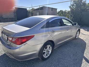 Hyundai: Hyundai Sonata: 2011 г., 2 л, Автомат, Газ, Седан