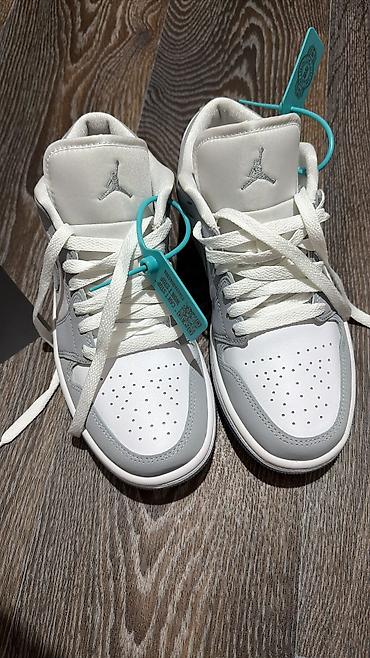 Кроссовки и спортивная обувь: Мужские кроссовки, 38, Nike, Новый, цвет - Серый, Самовывоз, Платная доставка — 1