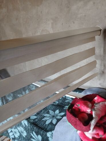 Rulon ştorlar: Jaluz pərdə 6 ədəd iksi böyuk 4 du kicik və əlavə aksezurları hamsı — 9