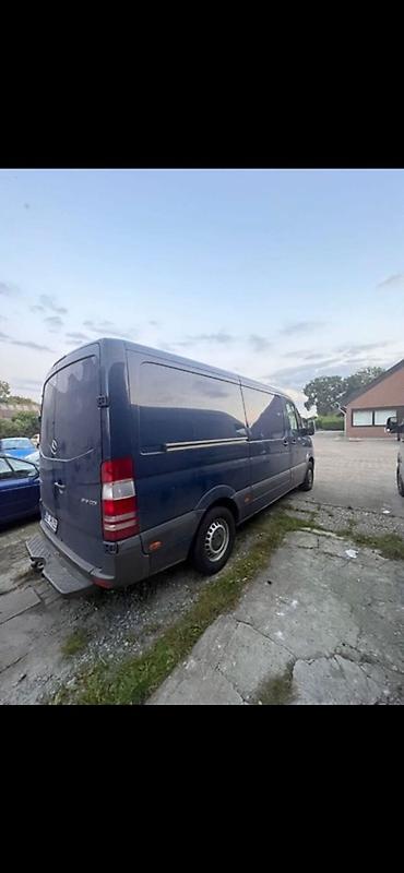 продаю рога: Mercedes-Benz Sprinter, синий фургон/грузовой микроавтобус. Кузов: - — 4