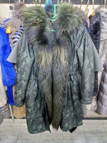 Шубы: Женские изделия из меха с поперечной полосой - Варианты — 6