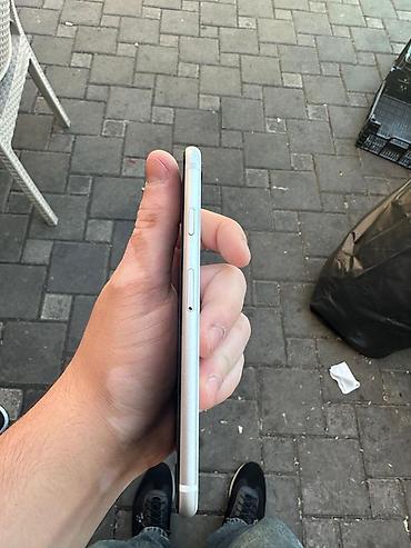 Apple iPhone: IPhone SE 2020, 64 GB, Ağ, Simsiz şarj — 4