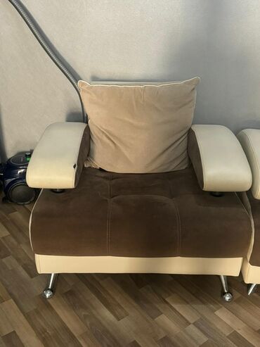 Divanlar: Divan, Açılmayan, Bazasız, Parça