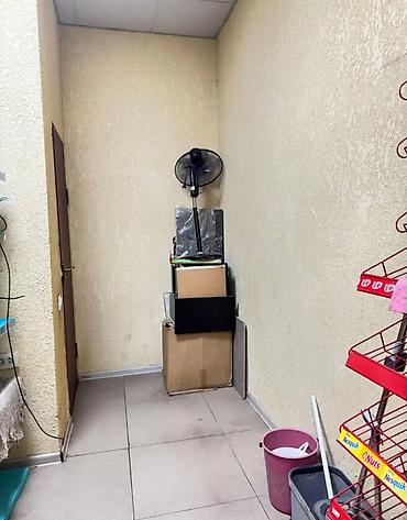 Продажа магазинов: Продажа магазинов В жилом доме, 66 м², 1 этаж — 8