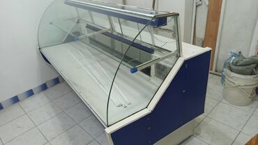 Soyuducu vitrinləri: Soyuducu işlək vəziyyətdədir. Temperatur dərəcə ilədi — 2