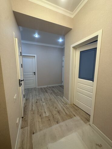 продам 3 х ком кв в мкр: 3 бөлмө, 96 кв. м, Элитка, 2 кабат, Дизайнердик ремонт