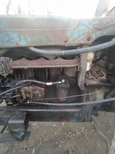 Traktorlar: Kənd təsərrüfatı üçün ikioxlu traktor qoşqusu - Konstruksiya: metal — 9