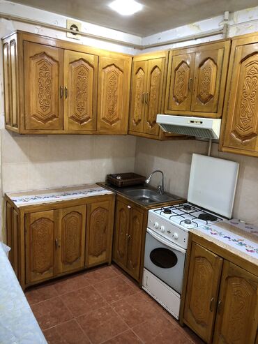 1 однокомнатная квартира: Mingəçevir şəhərində Mərkəzdə 2 ci mərtəbə 3 otaq leninqrad tipli