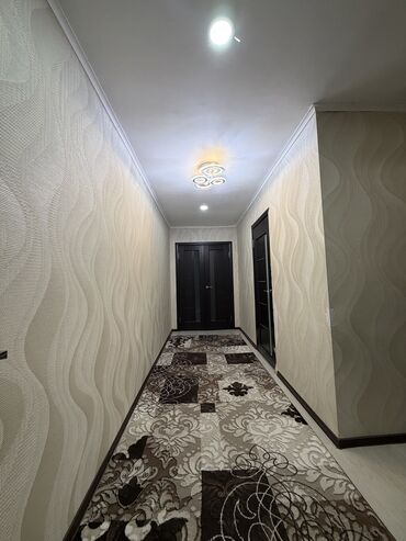 Продажа домов: Полдома, 140 м², 5 комнат, Собственник — 4