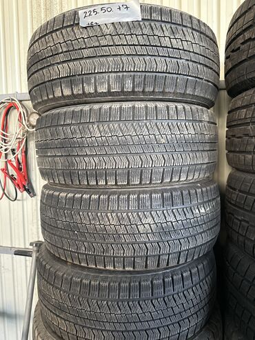 Шины: Шины 225 / 50 / R 17, Зима, Б/у, Комплект, Легковые, Япония, Bridgestone