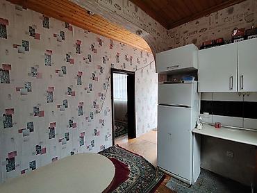 6 mikrorayon: 3 otaqlı, 64 kv. m, Kredit yoxdur, Orta təmir — 5