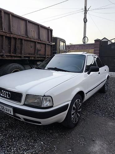 полик 5 д: Audi 80: 1992 г., 2 л, Механика, Бензин, Седан — 2