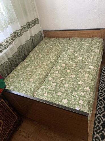 постельное белье семейное: Спальный гарнитур, Б/у, Двуспальная кровать, Шкаф, Тумба, Россия, Дерево, Самовывоз, цвет - Золотой