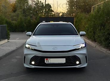 x5 bmb: Toyota Camry: 2025 г., 2.5 л, Вариатор, Гибрид, Седан — 1