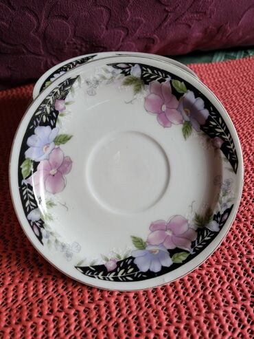 Stare vaze i dekor: Soljice nove za kafu,stari kineski porcelan iz 80ih. Komada 6 u — 10