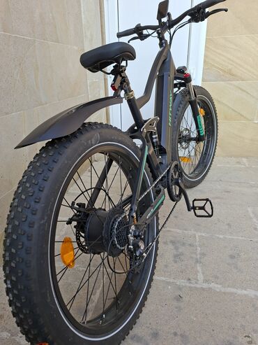 Elektrik velosipedlər: HITWAY elektrik velosipedi – güclü fat-bike Xüsusiyyətlər: - — 6