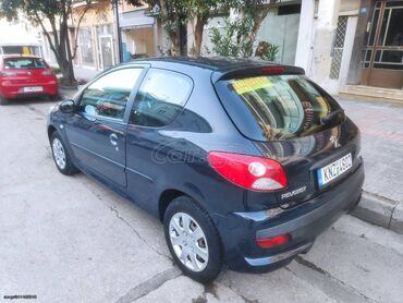 Peugeot: Peugeot 206: 1.1 l. | 2011 έ. 195000 km. Χάτσμπακ — 2