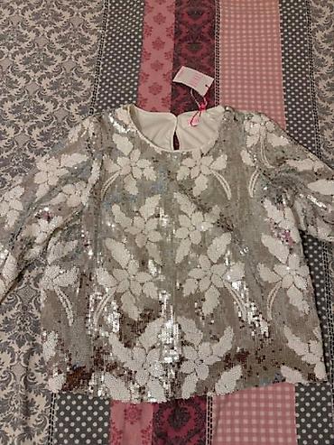 pull and bear turkey: Potpuno nova univerzalna bluza sa etiketom, pise na njoj da je placena — 1