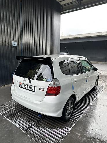 Honda Fit: 2003 г., Хэтчбэк
