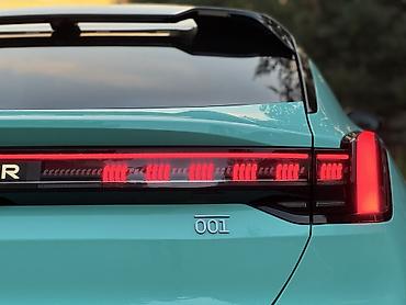 eado ev: Zeekr 001: | 2024 г. Лифтбек — 6