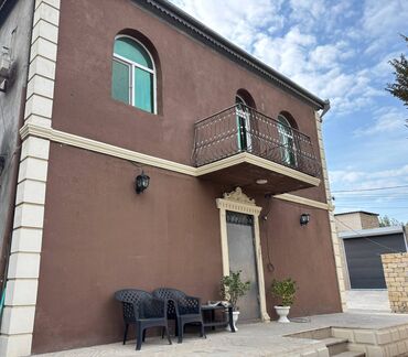 bag yellencekleri: Bakıxanov qəs. 4 otaqlı, 180 kv. m, Yeni təmirli