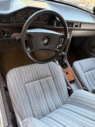 Mercedes-Benz: Mercedes-Benz W124: 1989 г., 2.3 л, Механика, Бензин, Универсал — 8