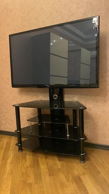 hdmi kabel satisi: LG televizor.Ela veziyyetdedir.Demek olar islenmeyib.Altliqla bir