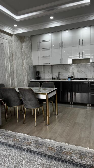 Посуточная аренда квартир: 2 комнаты, Постельное белье, Кондиционер, Парковка — 4